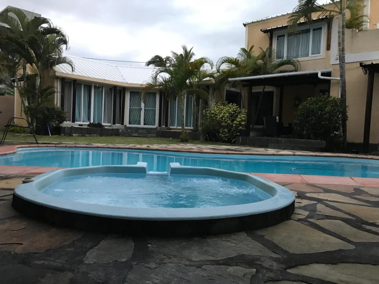 H&K Villa Blue Bay Exteriör bild